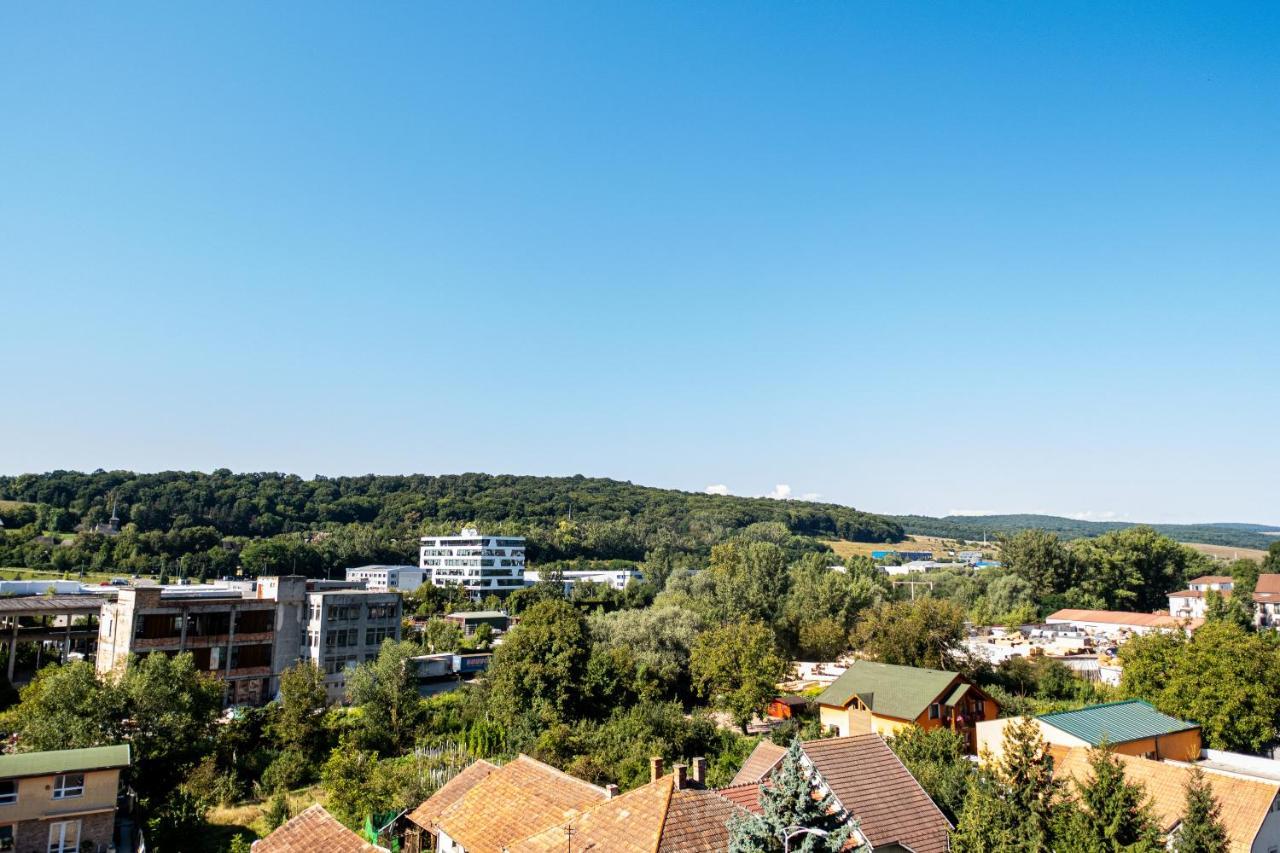 Majo Aparthotel Cluj-Napoca Ngoại thất bức ảnh
